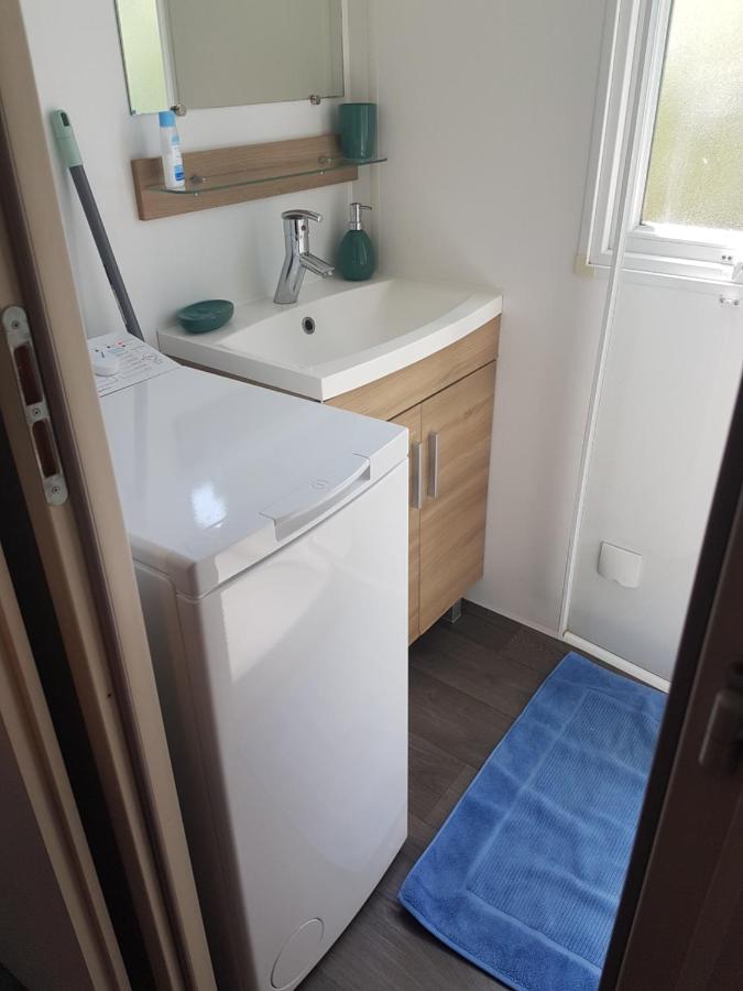 Frejus Tout Confort, Climatisation,Linge De Lit Et De Toilette, Coffre Fort, Ventilations Au Plafond Chambres Et Wifi Possible Экстерьер фото