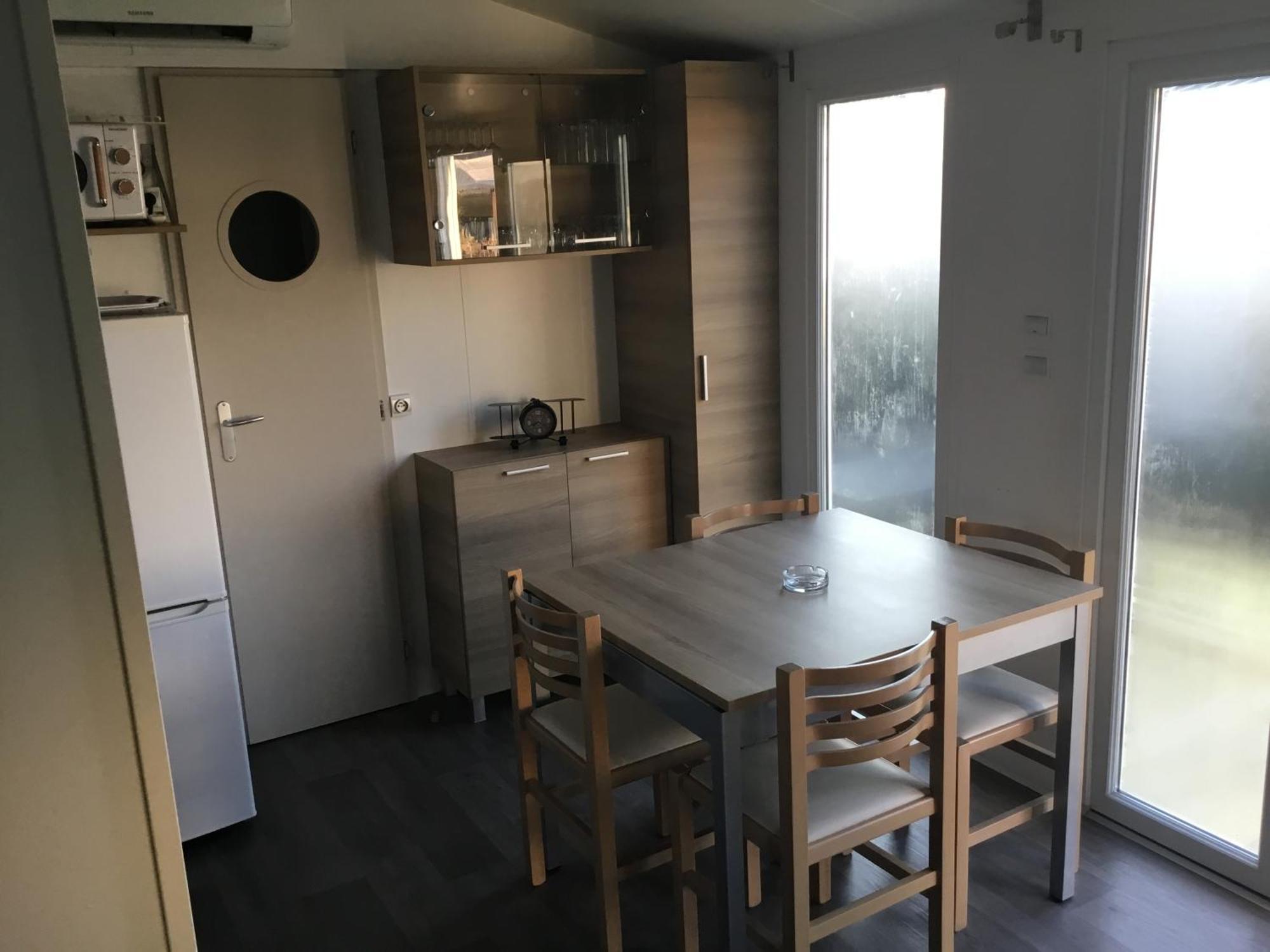 Frejus Tout Confort, Climatisation,Linge De Lit Et De Toilette, Coffre Fort, Ventilations Au Plafond Chambres Et Wifi Possible Экстерьер фото