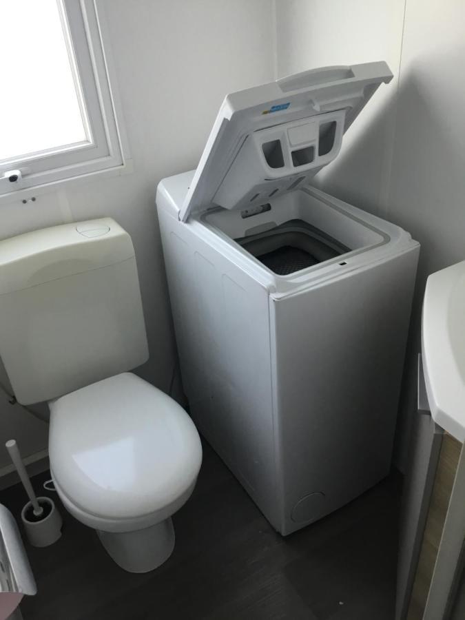 Frejus Tout Confort, Climatisation,Linge De Lit Et De Toilette, Coffre Fort, Ventilations Au Plafond Chambres Et Wifi Possible Экстерьер фото