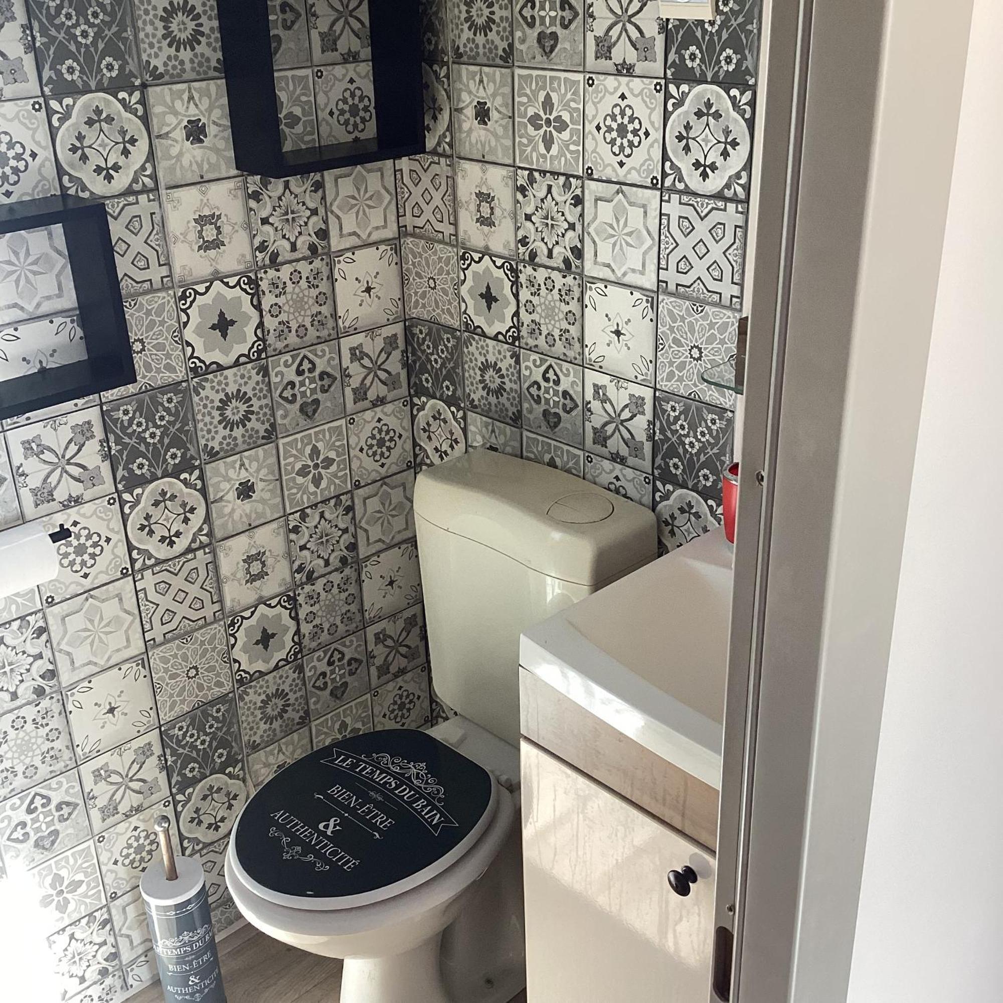 Frejus Tout Confort, Climatisation,Linge De Lit Et De Toilette, Coffre Fort, Ventilations Au Plafond Chambres Et Wifi Possible Экстерьер фото